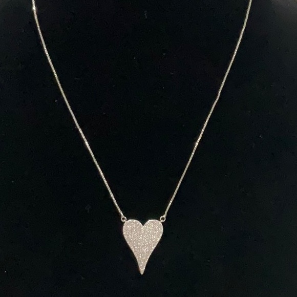 NWT Heart Pendant Necklace Cubic Zirconia Stones - Picture 3 of 3